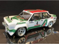 EZRL2349N#　FIAT 131クリアボディ （アリタリアデカール付）
