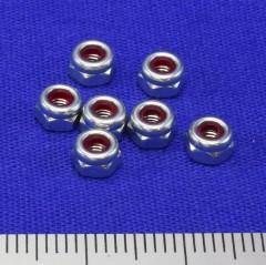10550　ナイロンナット M2.6（ウスガタ）