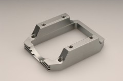 FMW31　ワンピースエンジンマウント（エボルバ／ノバロッシ用）